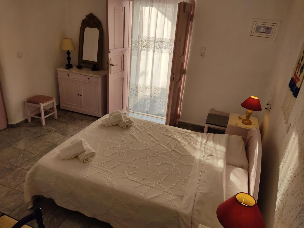 Porto Sikinos Hotel Alopronia Exteriör bild