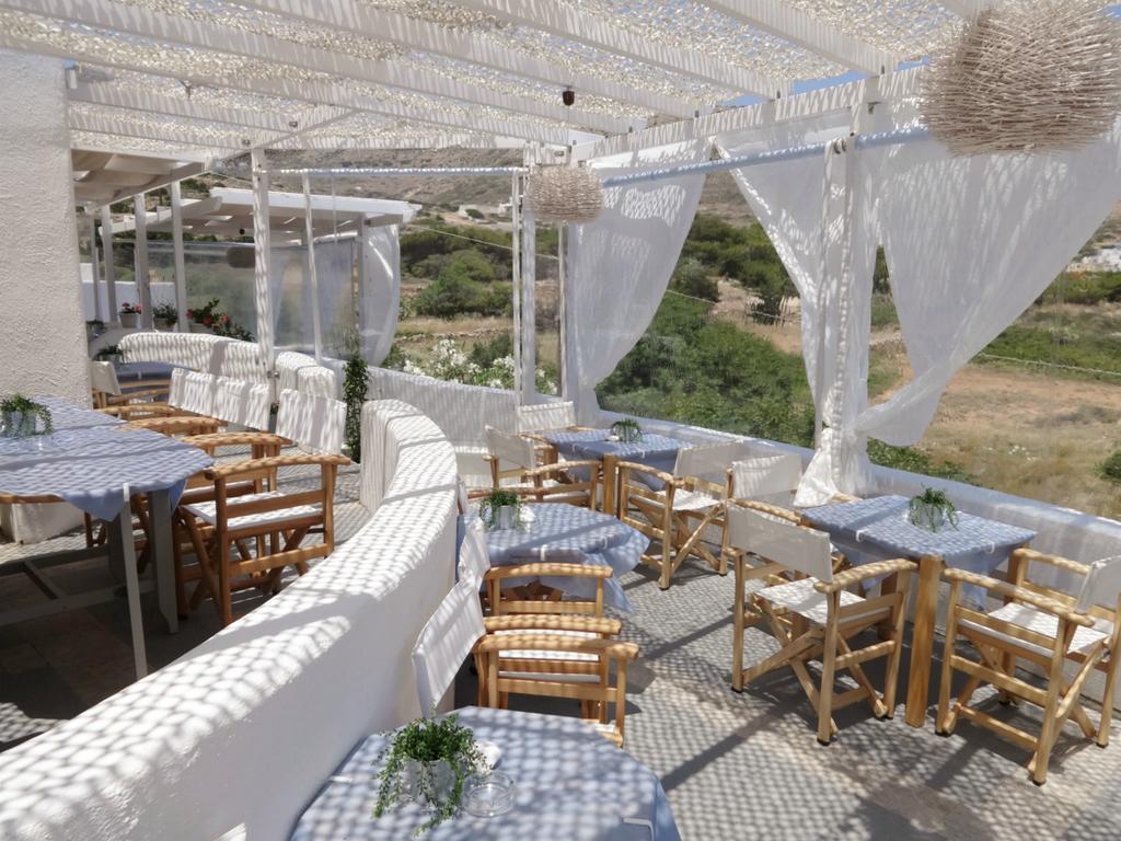 Porto Sikinos Hotel Alopronia Exteriör bild
